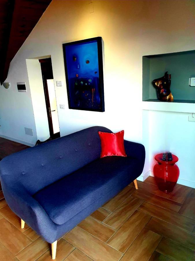La Maison Des Artistes Ghiffa Esterno foto
