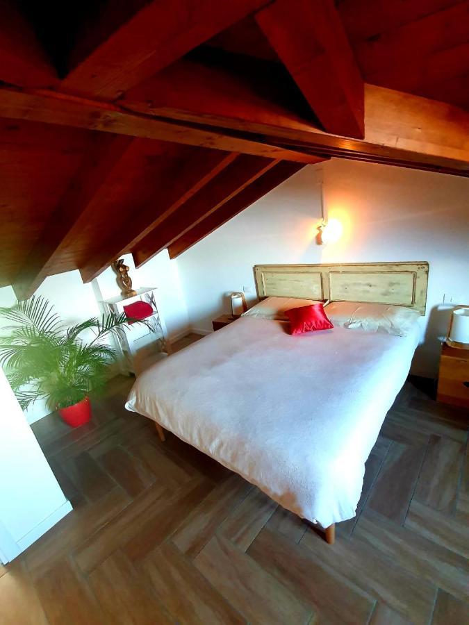 La Maison Des Artistes Ghiffa Esterno foto